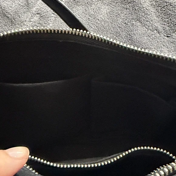 Brandy Melville purse, small black - Picture 5 of 6